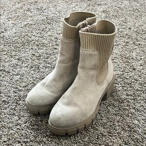 Women's Tan Ankle Boots